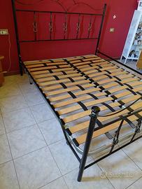 Letto matrimoniale + rete con doghe