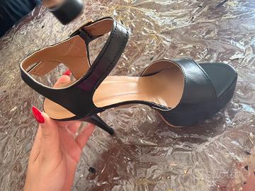 Scarpe nere