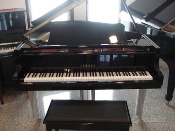 Pianoforte yamaha c3