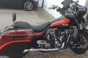 Harley-Davidson CVO(TM) Screamin' Eagle 1800 110