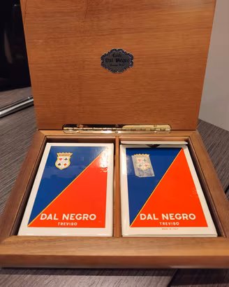 cofanetto vintage con carte per Burraco, canasta