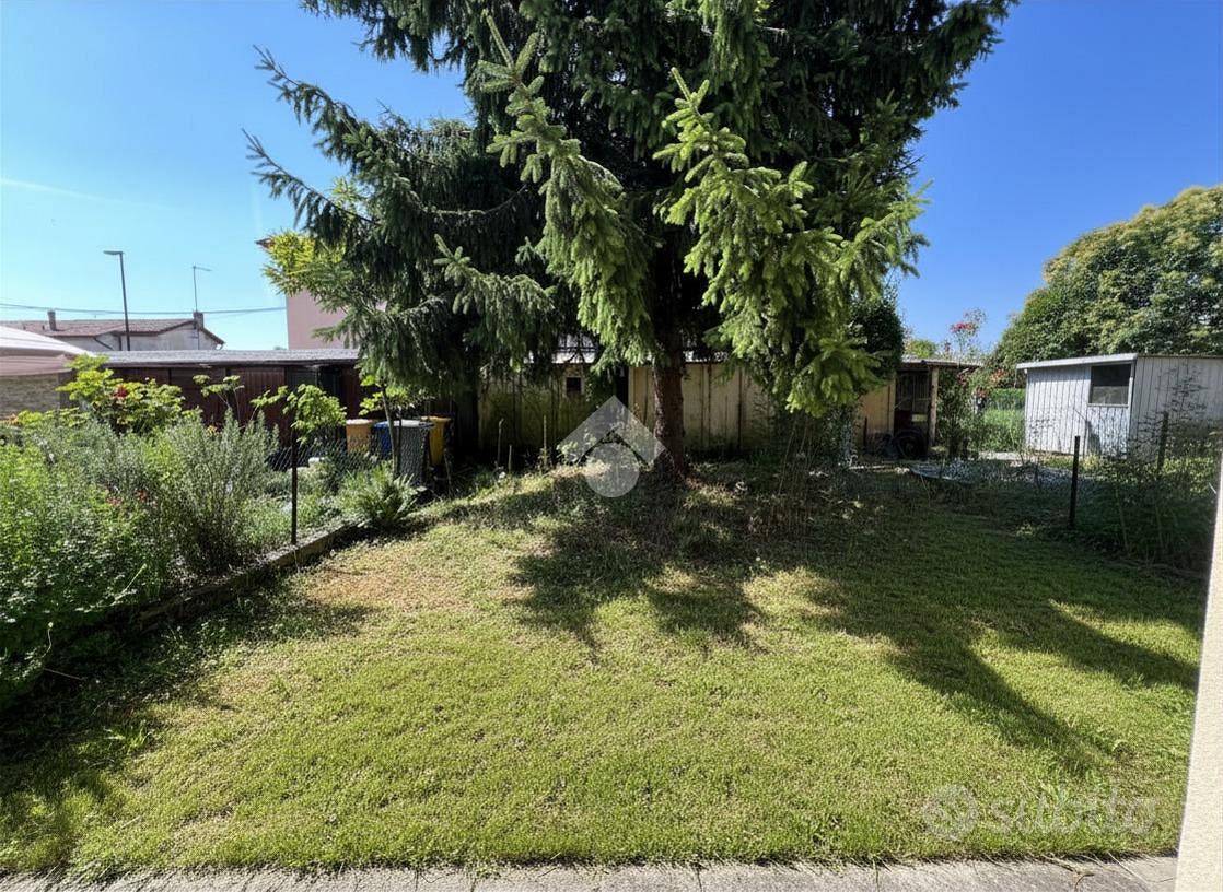 VILLA A SCHIERA A TREVISO - Vista 5