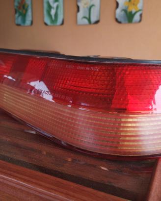 faro posteriore destro Spider Alfa Romeo IV serie