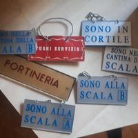 Cartellini di portineria vintage anni 50/60