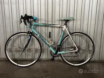 Bici da corsa bianchi