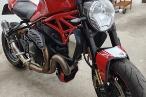 ducati Monster 1200R
