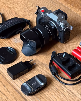 FUJIFILM XT-4 + FUJIFILM XF 16-80mm f/4 R OIS WR