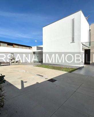 Villa classe energetica a3 con fotovoltaico e batt