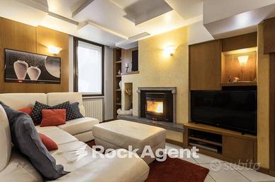 CASA E LAVORO. STESSA PORTA.