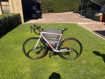 Bici Gravel Cube