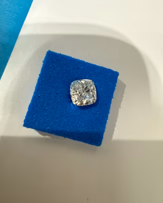Diamante naturale 0,72 ct H VVS1, certificato IGI