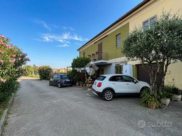 3 LOCALI A MARINO