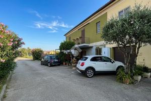3 LOCALI A MARINO