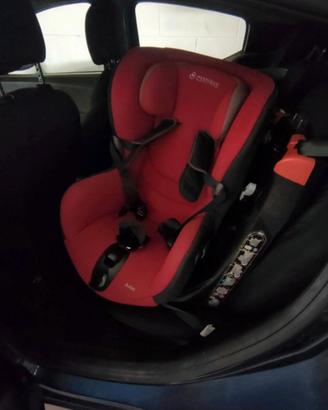 Seggiolino auto girevole