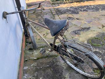 Bici da uomo vecchia