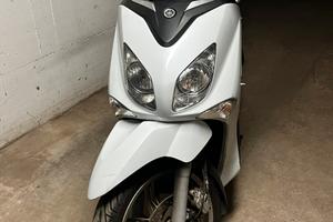 YAMAHA X CITY 250 2012