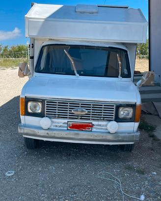 Camper ford