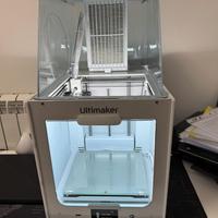 Stampante 3D Ultimaker 2+ Connect con Air Manager
