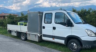 IVECO DAILY 40C18 - 3.0 180 CV - DOPPIA CABINA 7 P