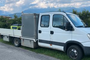 IVECO DAILY 40C18 - 3.0 180 CV - DOPPIA CABINA 7 P