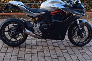Ducati Supersport 950