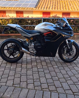 Ducati Supersport 950