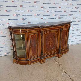 Credenza Vittoriana in stile