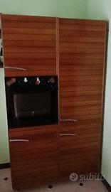 Cucina completa di elettrodomestici 