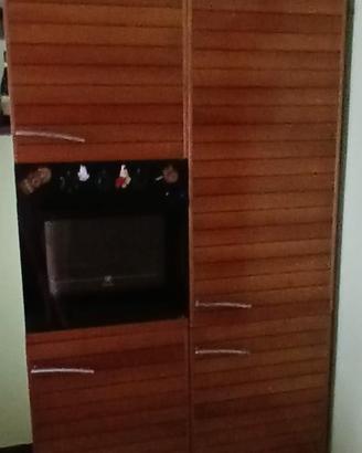 Cucina completa di elettrodomestici 