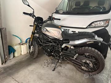 Benelli Leoncino 800trail