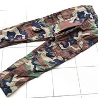Pantaloni U.S. Army woodland tg. X-Small mai usati