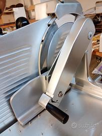 affettatrice 220 professionale 