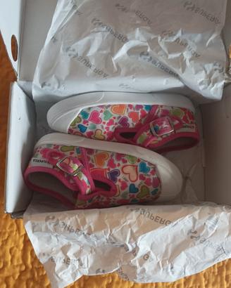 Scarpe bimba Superga cuori N. 25