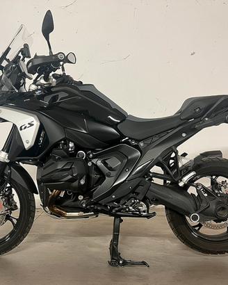 BMW R 1300 GS - 2026 - TRIPLE BLACK - 1.300 km