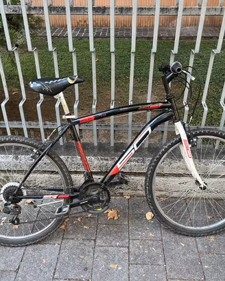 Bici MTB scott voltage YZ