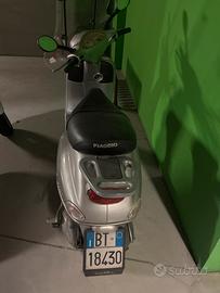 Vespa piaggio ET4 150