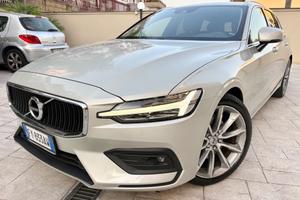 Volvo V60 D4 190cv virtual cockpit automatico