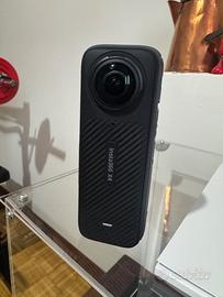 Insta 360 X4