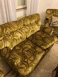 Divano letto e 2 poltrone perfette condizioni