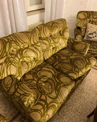 Divano letto e 2 poltrone perfette condizioni
