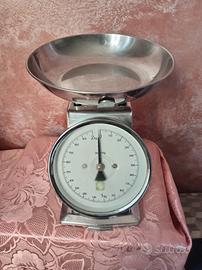 bilancia da cucina VICEVERSA. Vintage