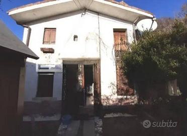 Immobile in asta di 110 m² con 3 locali a Farra di