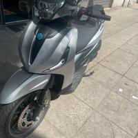 Piaggio Beverly 300