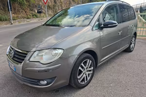Volkswagen Touran 1.4 METANO 5 Posti