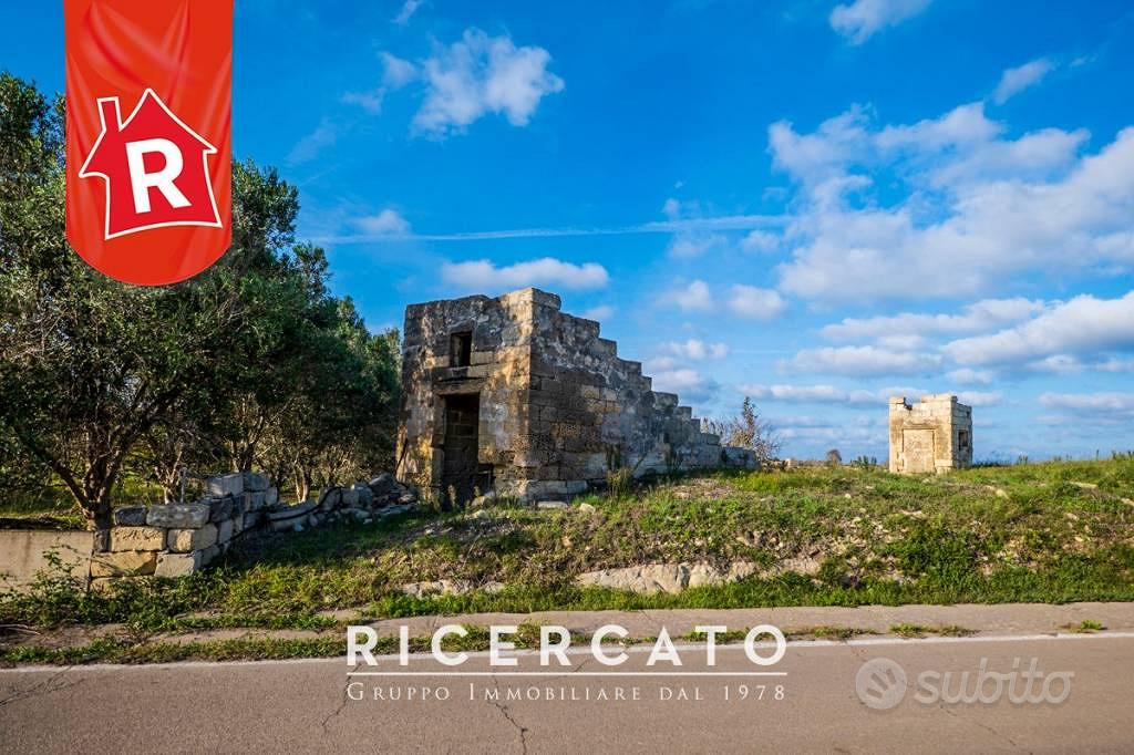 Rustico / Casale di 500 m² con più di 5 locali a V - Vista 4