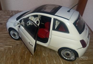 MODELLINO NUOVA FIAT 500 SCALA 1/18 MONDO MOTORS