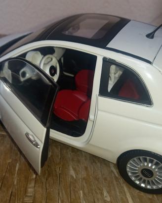 MODELLINO NUOVA FIAT 500 SCALA 1/18 MONDO MOTORS