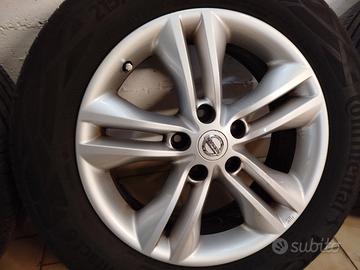 Cerchi più gomme estive 215/60/17