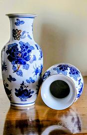 Vasi cinesi in porcellana decorati blu