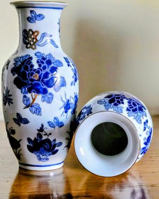 Vasi cinesi in porcellana decorati blu